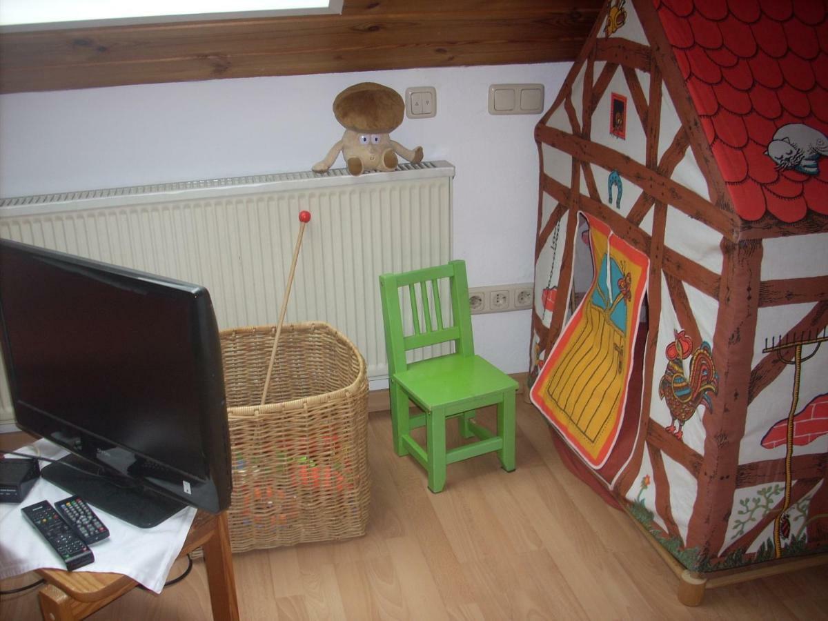 Ferienwohnung Lahntal/Taunus Huttenberg Bagian luar foto